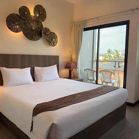 Youdee Hotel Patong - Formerly Meir Jarr Hotel Patong Ngoại thất bức ảnh