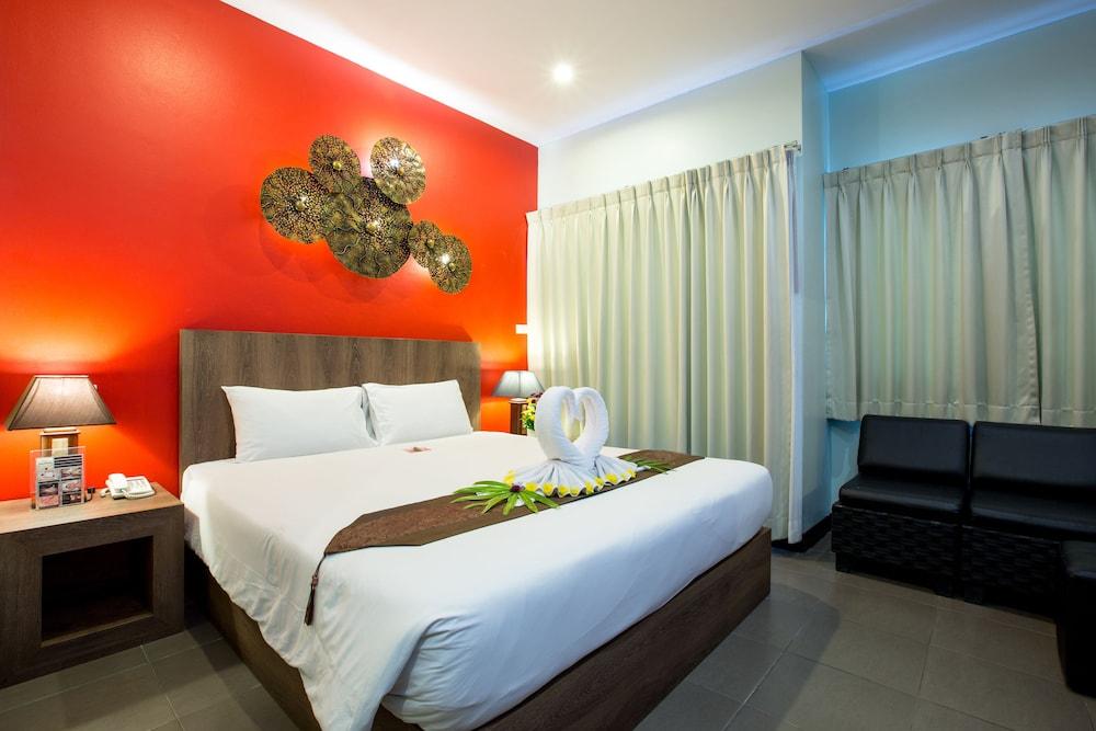 Youdee Hotel Patong - Formerly Meir Jarr Hotel Patong Ngoại thất bức ảnh