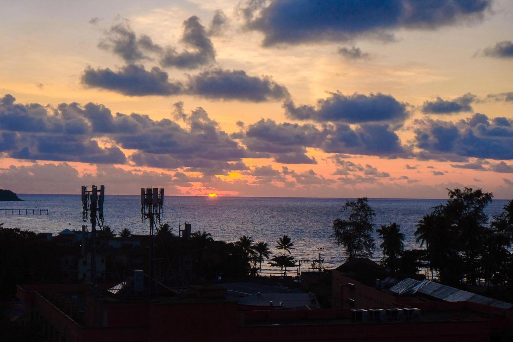Youdee Hotel Patong - Formerly Meir Jarr Hotel Patong Ngoại thất bức ảnh