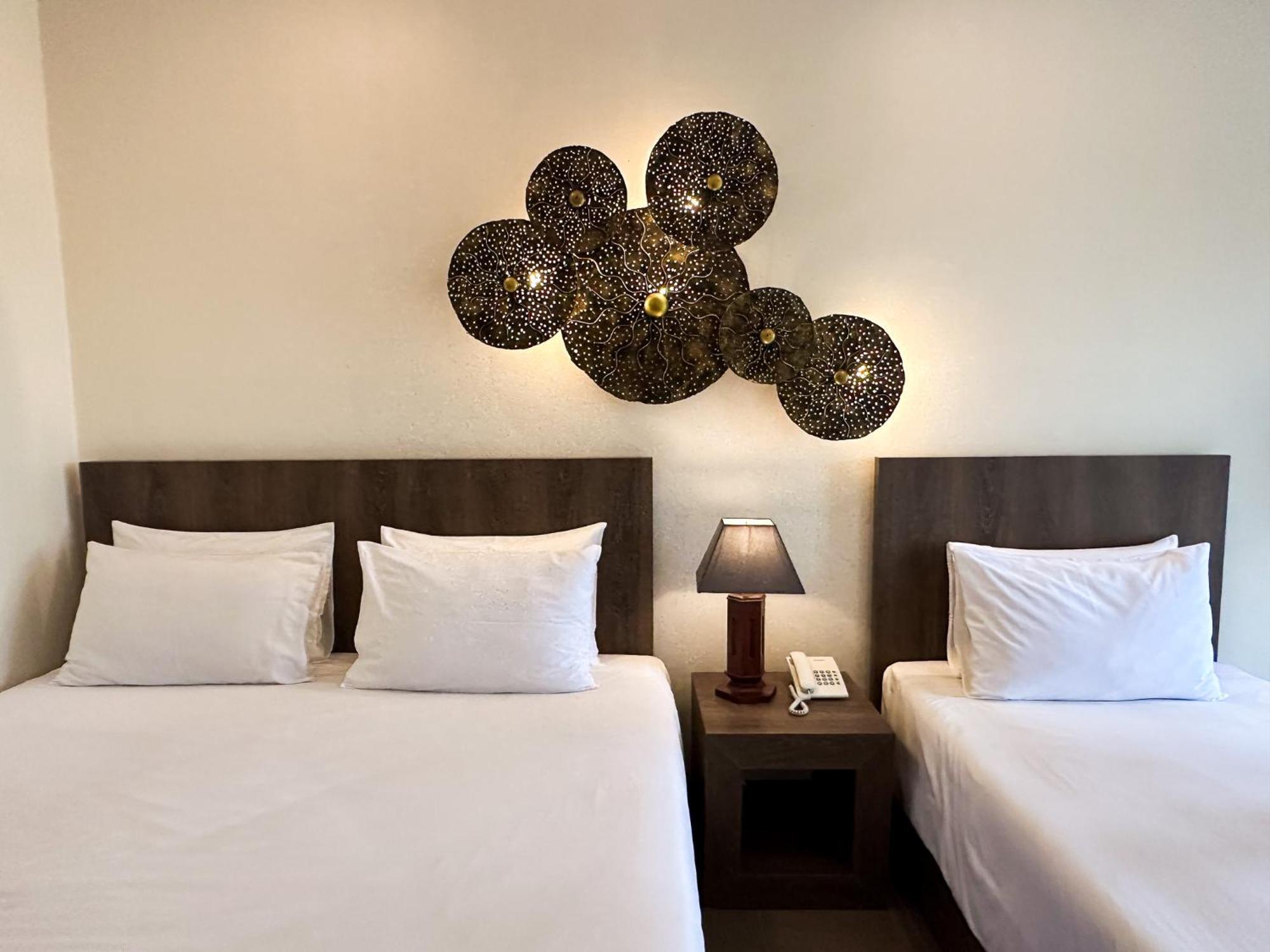 Youdee Hotel Patong - Formerly Meir Jarr Hotel Patong Ngoại thất bức ảnh